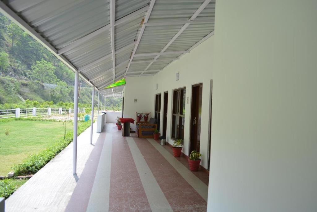 Riverside Resort Lansdowne Exterior foto